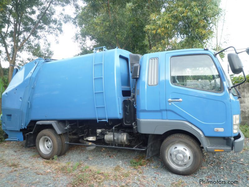 Mitsubishi Fuso Fighter 4 Tons Garbage Compactor 6M61 in Philippines