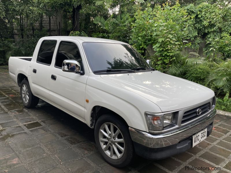 Toyota Hilux Double cab turbo diesel  in Philippines