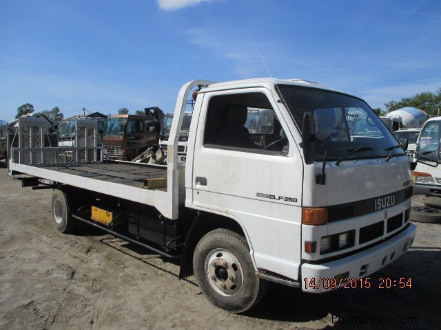 Isuzu ELF NPR Self Loader in Philippines