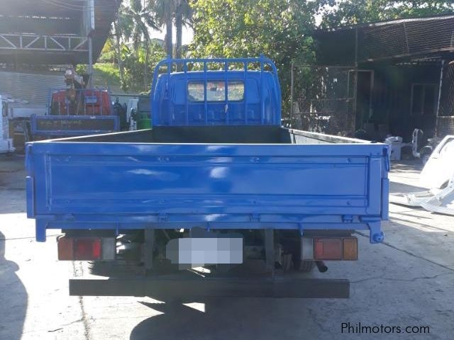 Isuzu ELF NPR Wide 16FT Cargo Dropside 4HF1 Engine in Philippines