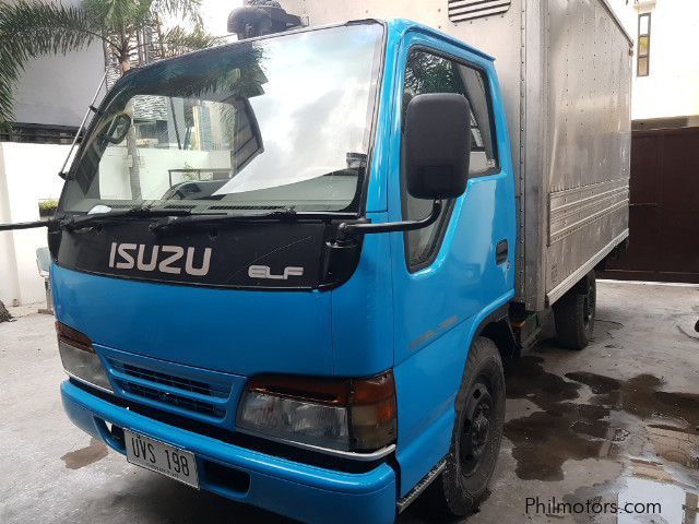 Isuzu Elf in Philippines