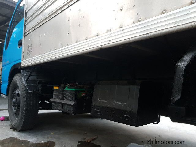 Isuzu Elf in Philippines