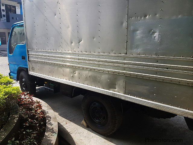 Isuzu Elf in Philippines