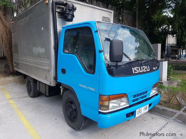 Isuzu Elf in Philippines