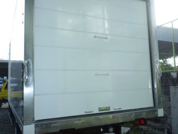Isuzu Forward 2018 22FT Aluminium Refrigerator Ref Van 6HL1 CBU  in Philippines