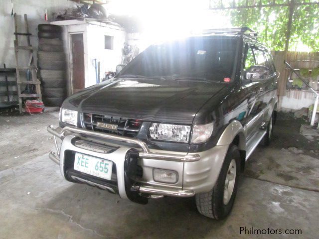 Isuzu crosswind XUV in Philippines