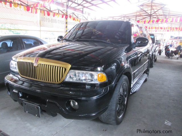 Lincoln Navigator in Philippines