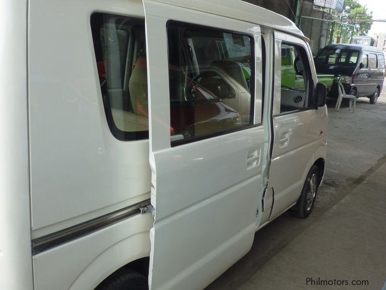 Suzuki Multicab Transformer Van 4x2 Automatic Drive in Philippines