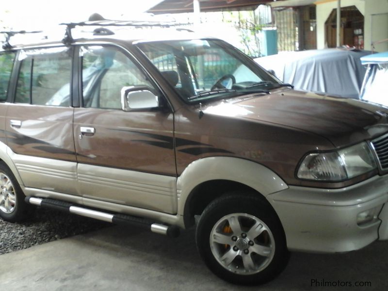 Toyota Revo VX200   in Philippines