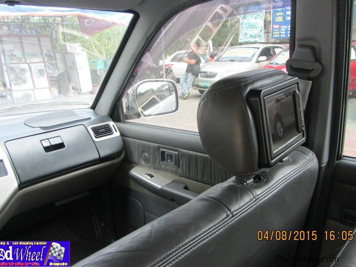 Toyota Revo VX200 Top of d line in Philippines