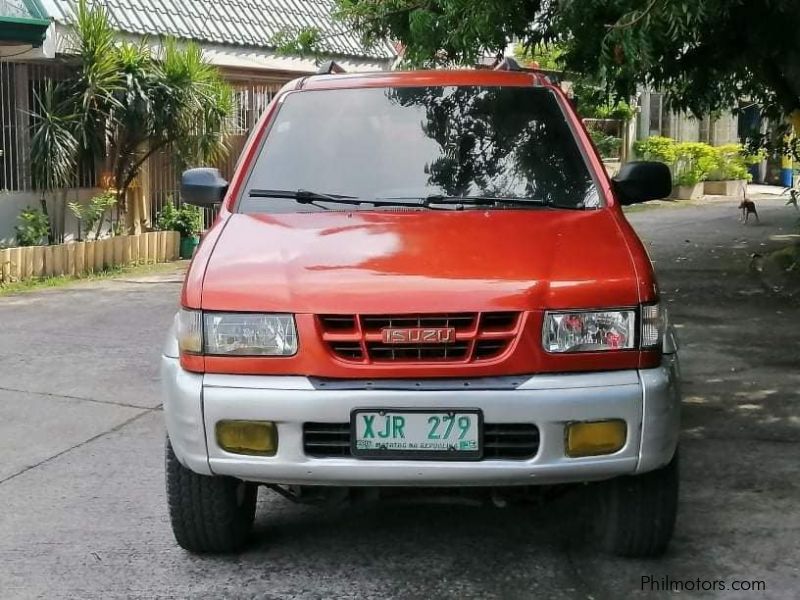 Isuzu Crosswind XUV in Philippines