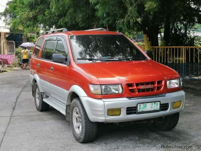 Isuzu Crosswind XUV in Philippines