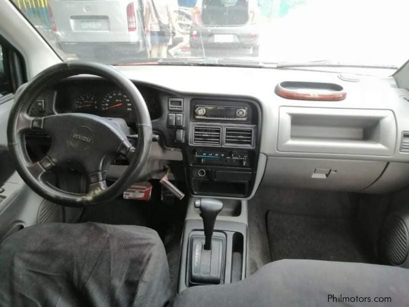 Isuzu Crosswind XUV in Philippines