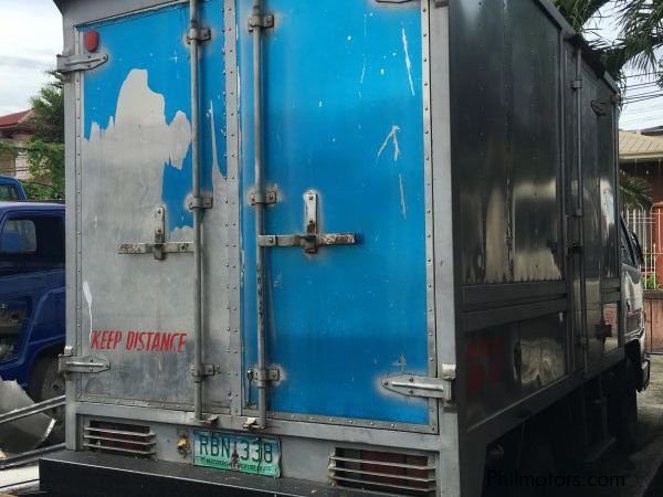 Isuzu Elf Aluminum Van in Philippines