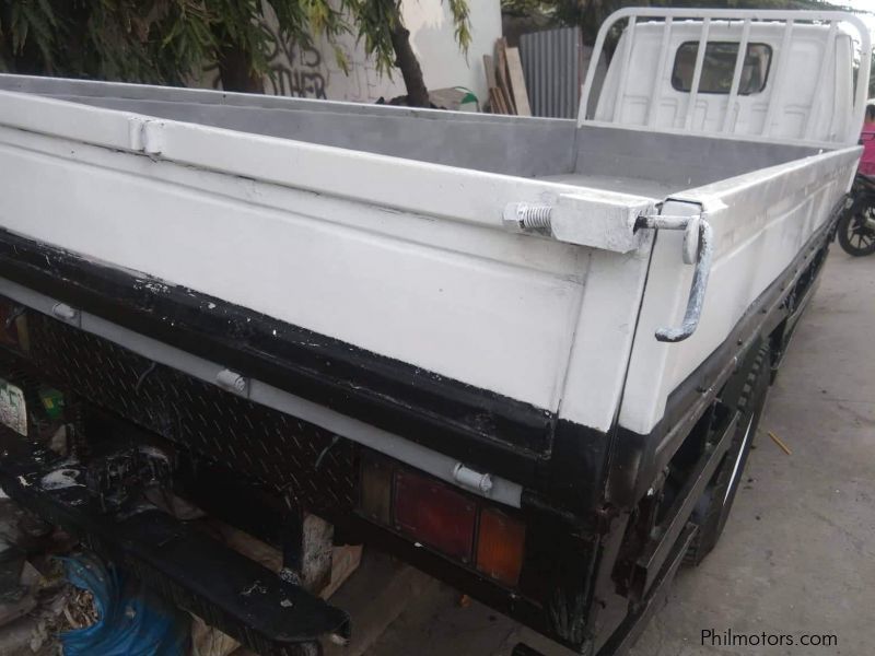 Isuzu Elf DROPSIDE 14 FT NKR in Philippines