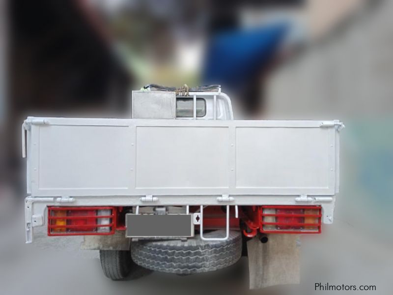 Isuzu Elf dropside 4JG2 year 2003 in Philippines