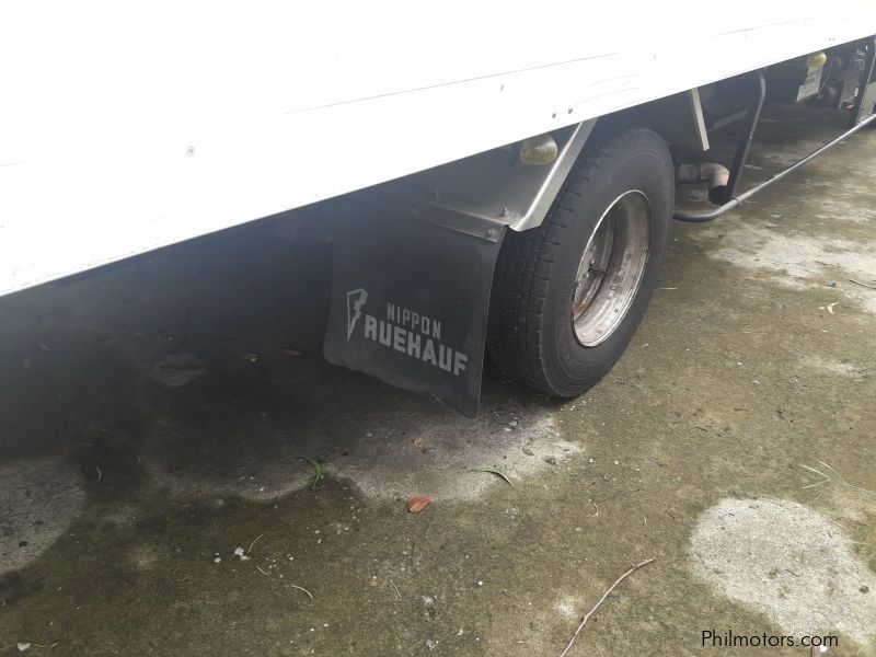 Isuzu Forward CBU  Aluminium Refrigerator Van 6HL1  in Philippines