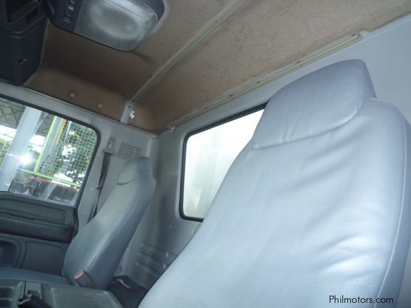 Isuzu Forward CBU  Aluminium Refrigerator Van 6HL1  in Philippines