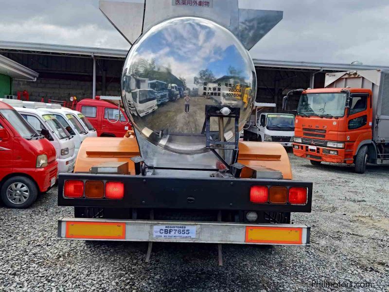 Isuzu Giga 8 Wheeler Tanker Truck 6SD1 in Philippines