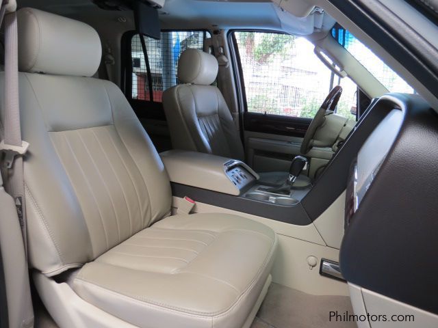 Lincoln Navigator in Philippines