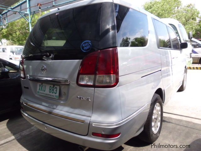 Nissan serena 2003