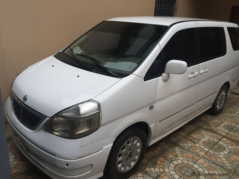 Nissan serena 2003
