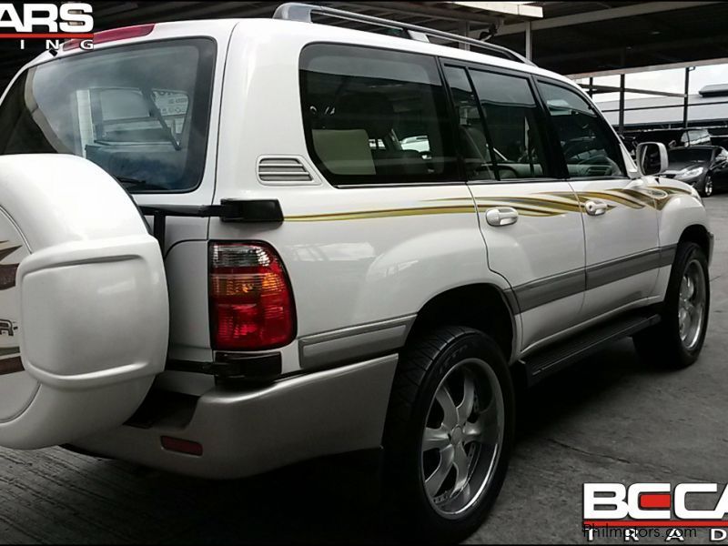 Toyota Land Cruiser 100 in Philippines