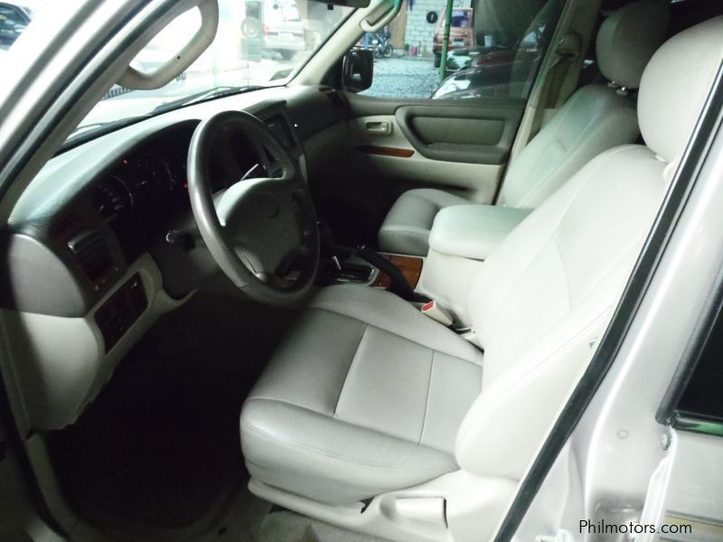 Toyota Land Cruiser in Philippines