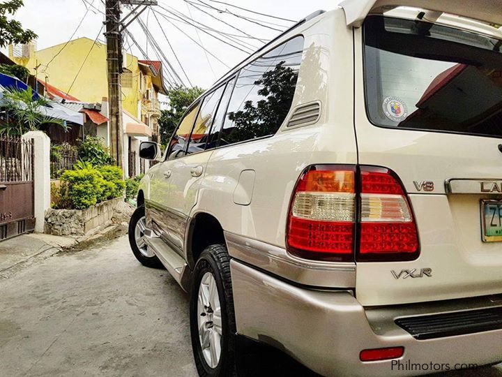 Toyota Land Cruiser VX-R in Philippines