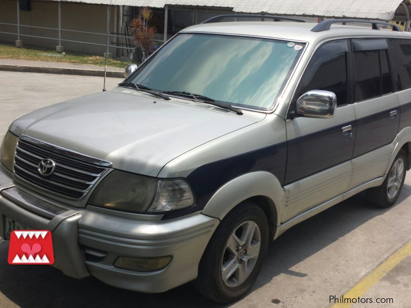 Toyota Revo sports runner vx200 in Philippines