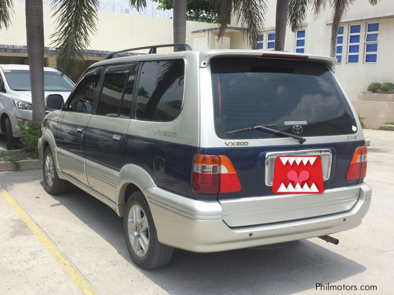 Toyota Revo sports runner vx200 in Philippines