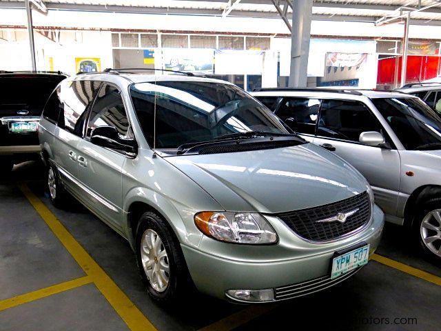 Chrysler Town & Country LXi in Philippines