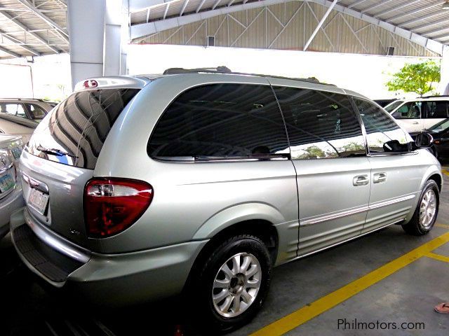 Chrysler Town & Country LXi in Philippines