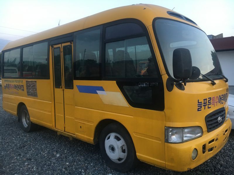 Hyundai Country Bus in Philippines