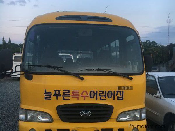 Hyundai Country Bus in Philippines