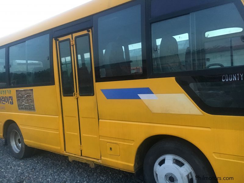 Hyundai Country Bus in Philippines