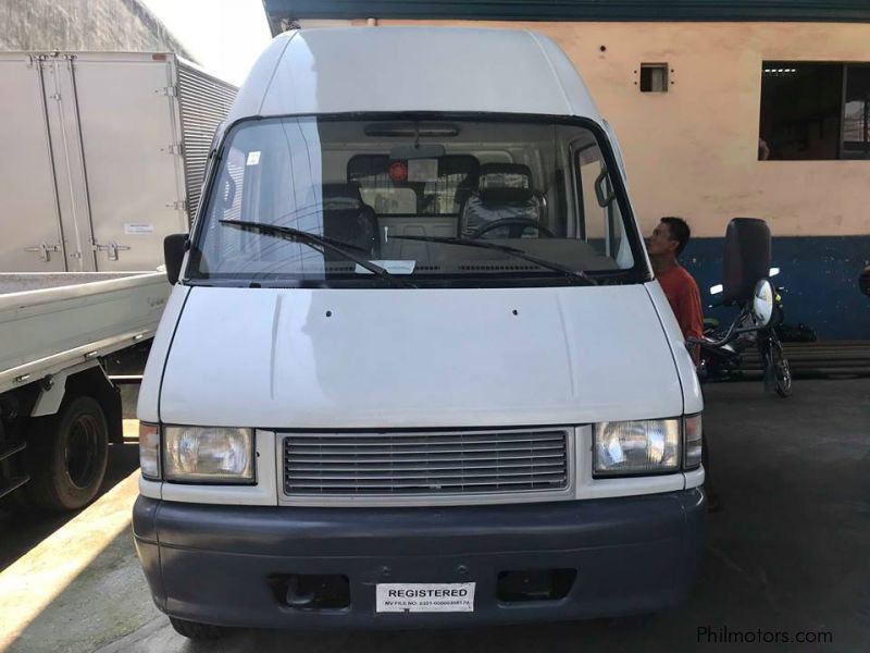 Isuzu 10ft ALuminum Van in Philippines