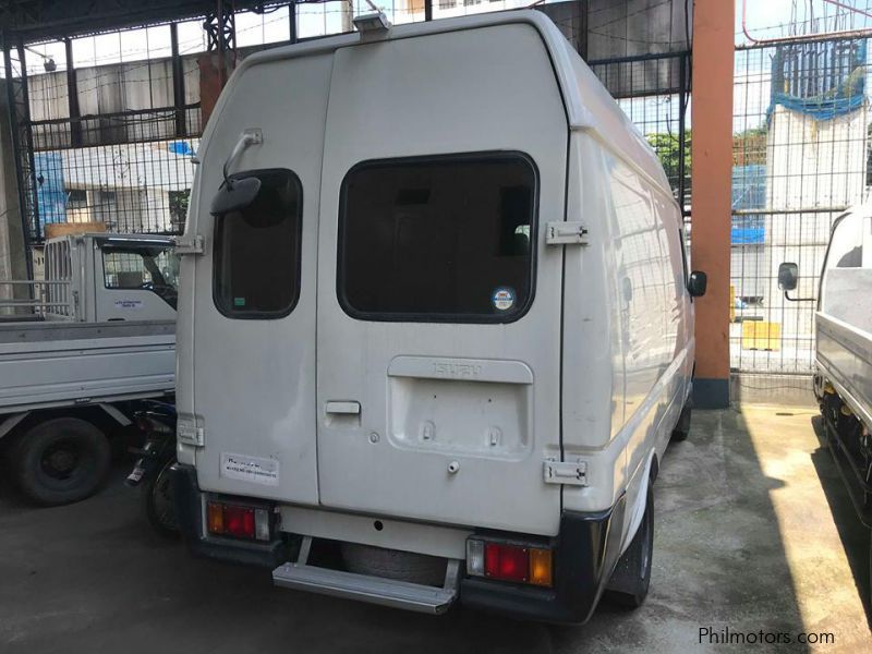 Isuzu 10ft ALuminum Van in Philippines