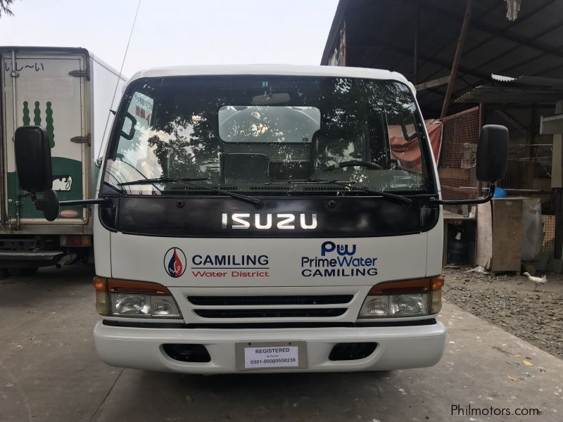 Isuzu 3KL water tanker in Philippines