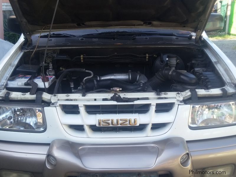 Isuzu Crosswind XUV in Philippines