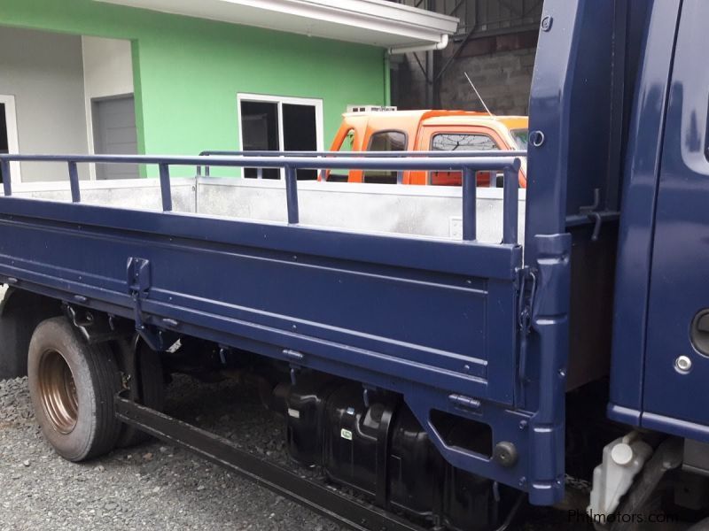 Isuzu Elf 14FT 4HL1 NPR Wide Cargo Dropside Truck High Deck in Philippines