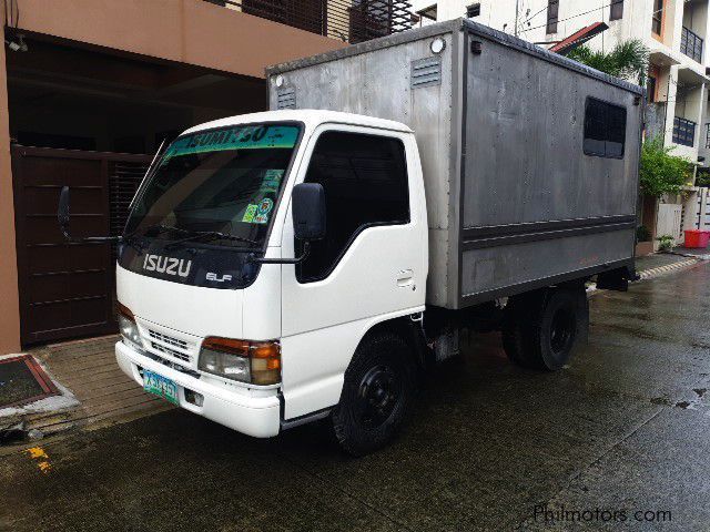 Isuzu Elf in Philippines