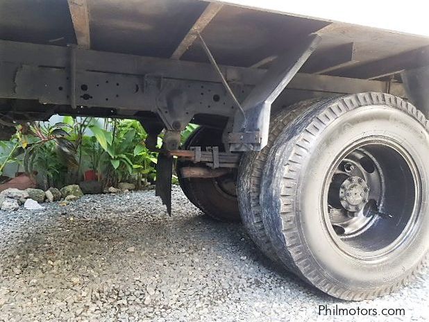 Isuzu Elf in Philippines