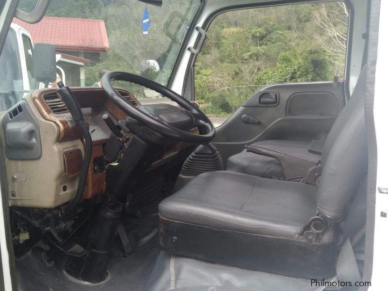 Isuzu Elf Mini Dumptruck in Philippines