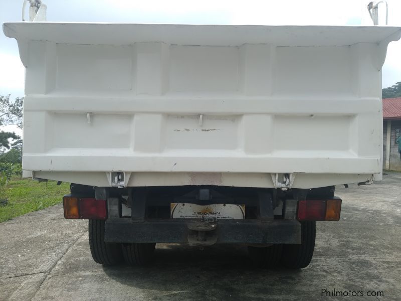 Isuzu Elf Mini Dumptruck in Philippines