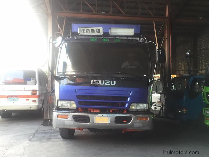 Isuzu Giga 10wheeler Dump Truck in Philippines