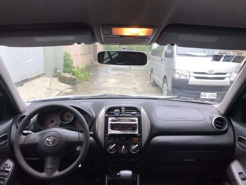Toyota RAV4 4WD in Philippines