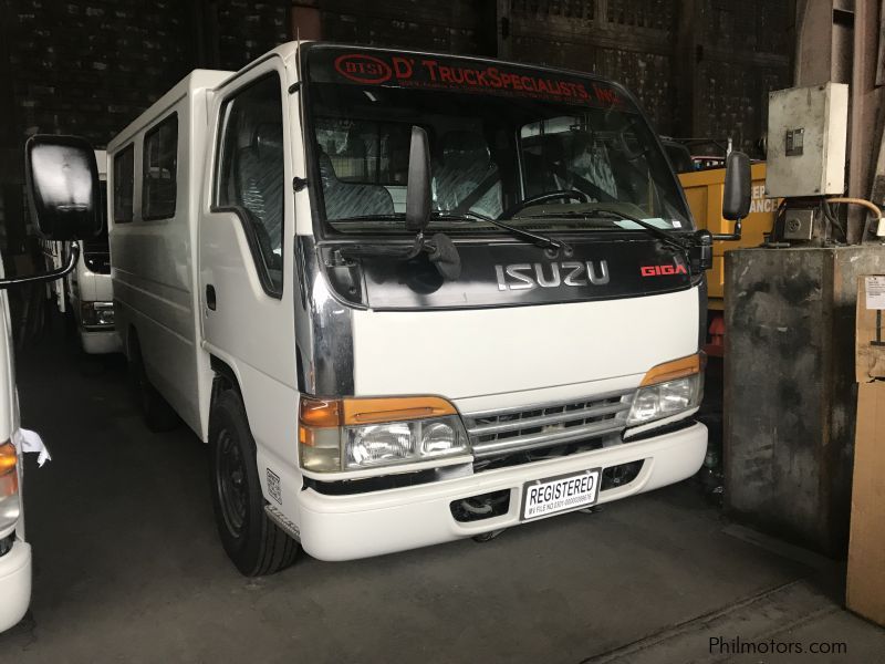 Isuzu ELF FB VAN in Philippines