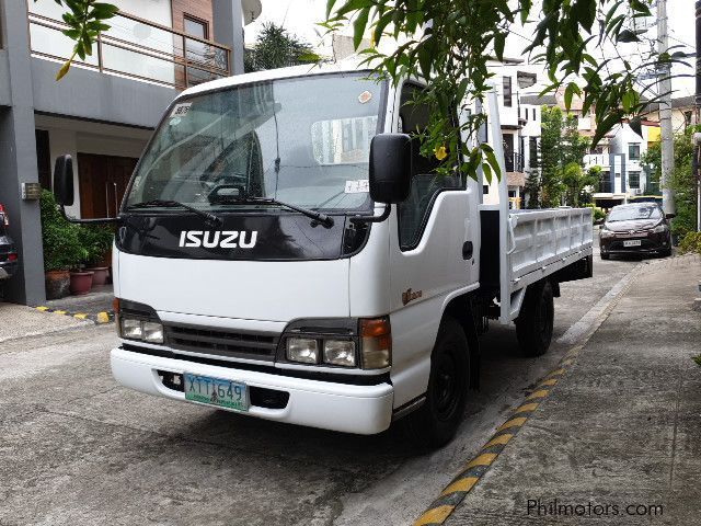 Isuzu Elf in Philippines