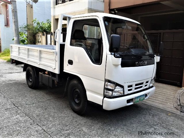 Isuzu Elf in Philippines